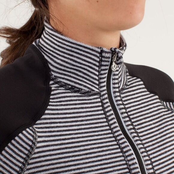 Lululemon Run: U-Turn Pullover- Long Sleeve Half Zip Running Pullover- Size 6 - Picture 4 of 15